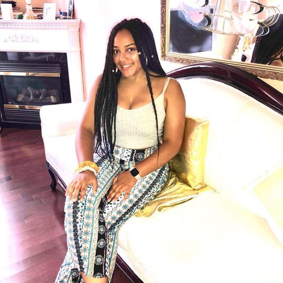 Meet your Posher, Donna - Picture 1 of 1